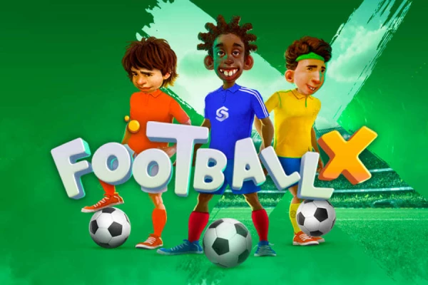 Imagem do jogo 'FootballX' com três jovens jogadores de futebol em uniformes coloridos, um de cada cor: vermelho, azul e amarelo, em um campo de futebol com a logo do jogo.